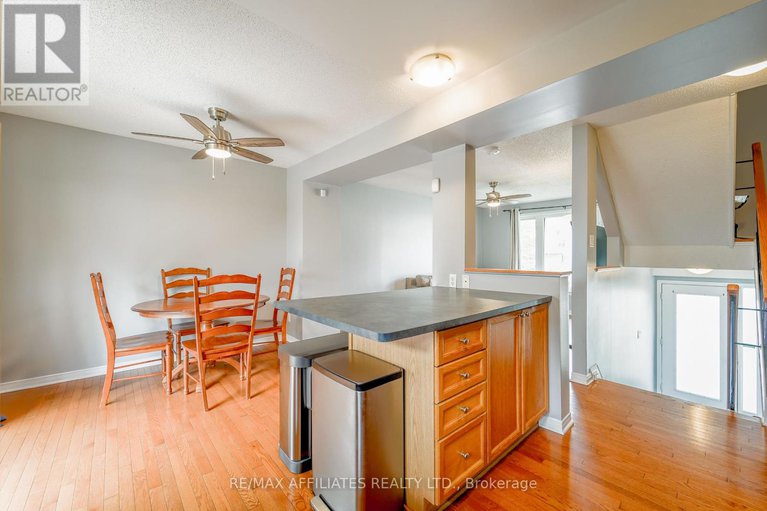 28581367/243-monterey-drive/leslie-park/ottawa/ontario/K2H7B1_11