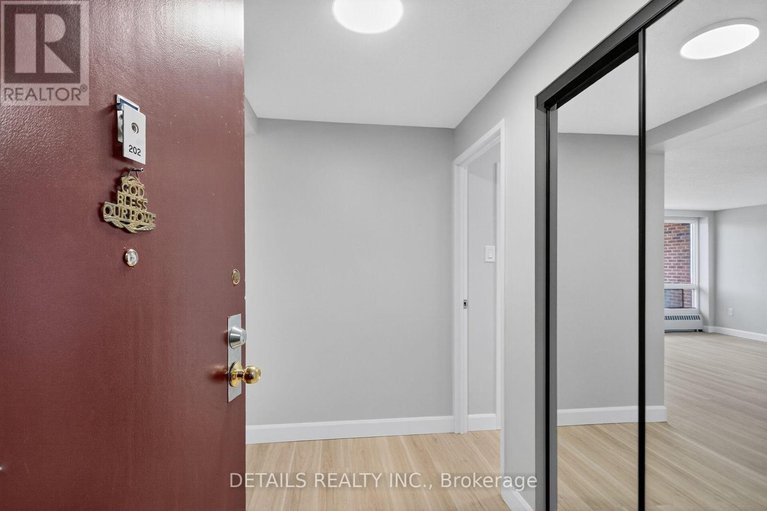 29092308/202-3100-carling-avenue/bayshore/ottawa/ontario/K2B6J6_5