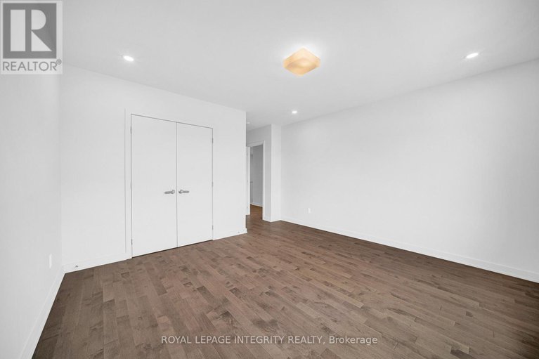 29234457/899-ralph-hennessy-avenue/riverside-southgloucester-glen/ottawa/ontario/K1X0B1_36