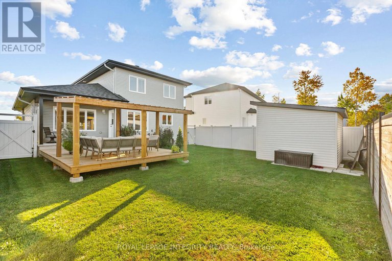 29001151/204-hybrid-street/embrun/russell/ontario/K0A1W0_29
