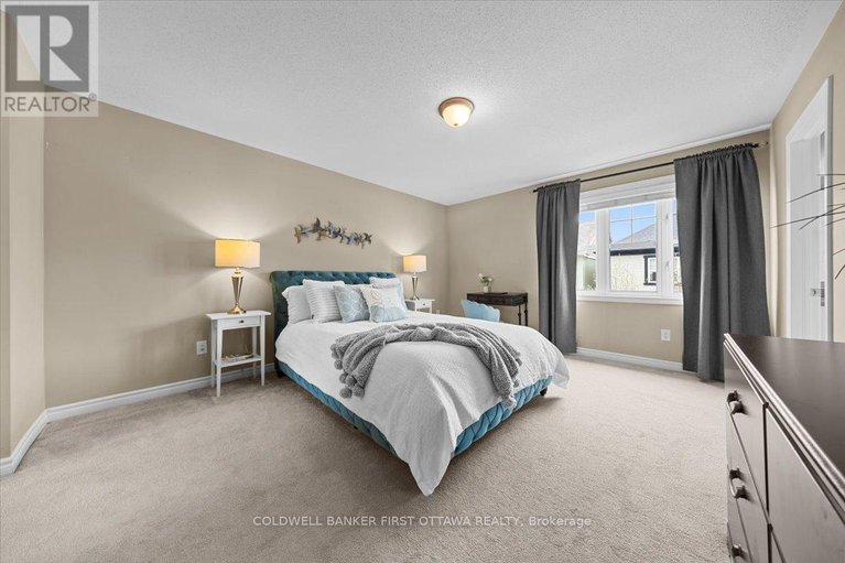 29689822/213-rue-des-soldats-riendeau-street/half-moon-bay/ottawa/ontario/K2J5Z4_28