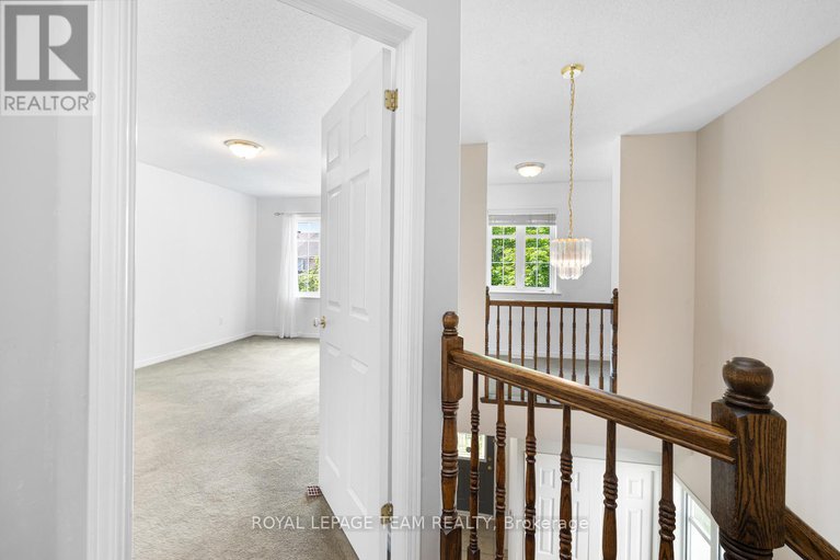 28616920/207-portrush-avenue/longfields/ottawa/ontario/K2J5J6_26