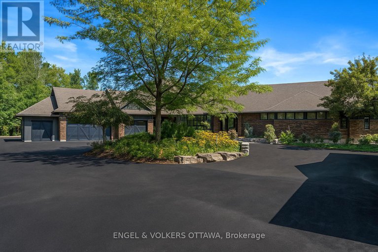 28961794/6351-rideau-valley-drive-n/manotick-south-to-roger-stevens/ottawa/ontario/K4M1B3_9