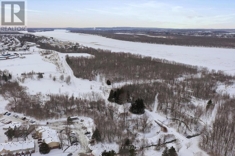 29317340/114-6532-bilberry-drive/orleans-wood/ottawa/ontario/K1C4N9_34