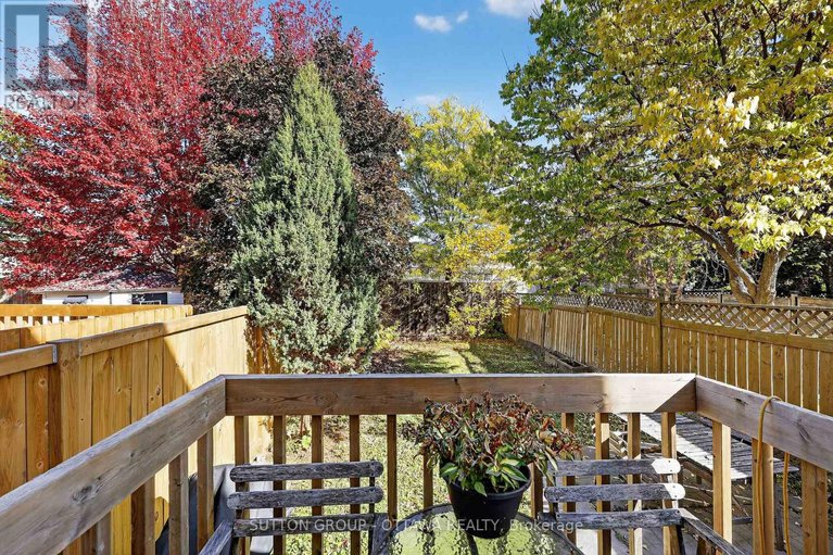 29051076/1473-launay-avenue/fallingbrookpineridge/ottawa/ontario/K4A3R9_35