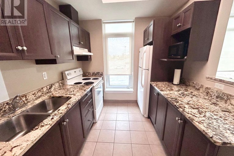 29194138/201-100-roger-guindon-avenue/riverview-park/ottawa/ontario/K1G3Z7_7