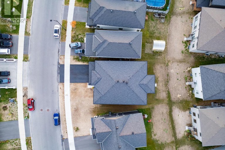29042770/28-dun-skipper-drive/blossom-parkkemp-parkfindlay-creek/ottawa/ontario/K1X0J3_30