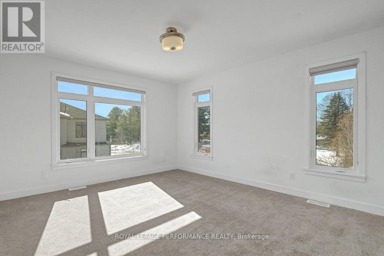 29445576/51-moosonee-crescent/riverside-southgloucester-glen/ottawa/ontario/K4M0M1_41