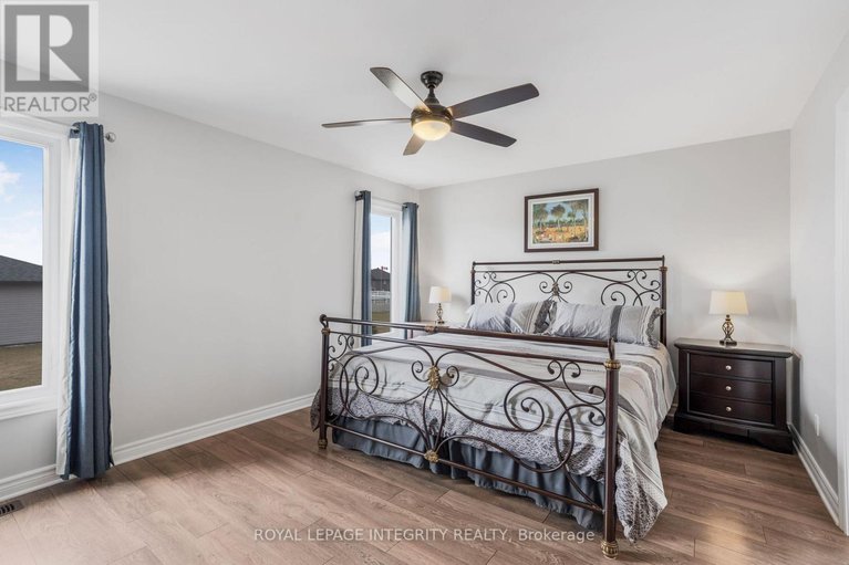28552099/251-des-violettes-street/clarencerockland-twp/clarence-rockland/ontario/K0A2A0_16