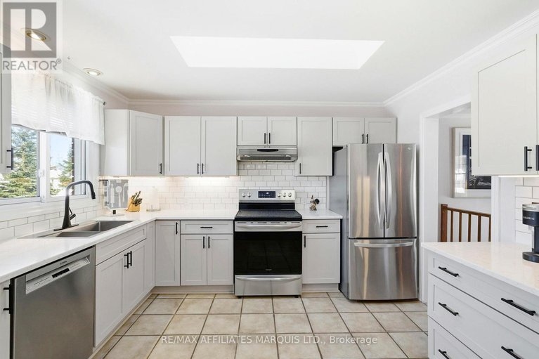 29323072/21-spruce-street/ingleside/south-stormont/ontario/K0C1M0_13