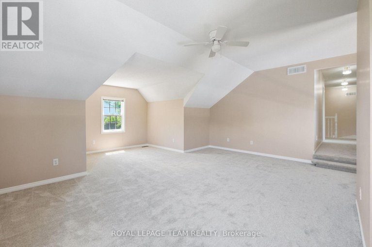 28637623/20-renshaw-avenue/stittsville-central/ottawa/ontario/K2S1G9_39
