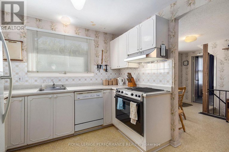 28960465/1842-playfair-drive/playfair-park/ottawa/ontario/K1H5S1_8