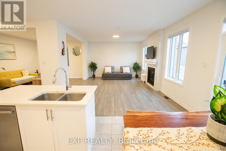 29187659/137-maynooth-court/half-moon-bay/ottawa/ontario/K2J6Y4_8