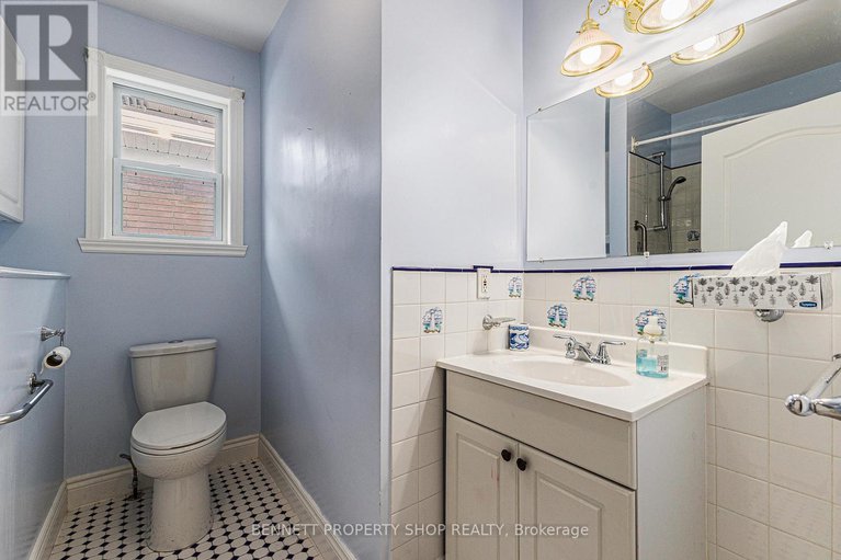 28914923/668-chapman-boulevard/elmvale-acres/ottawa/ontario/K1G1T6_16