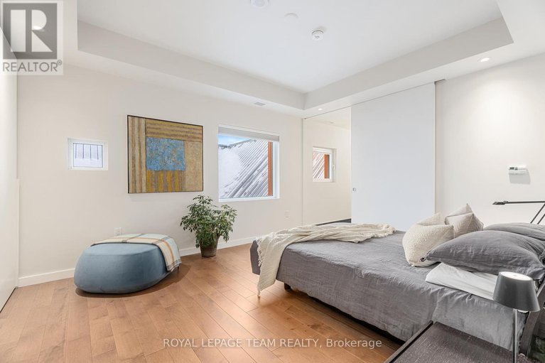 28408912/504-135-barrette-street/vanier/ottawa/ontario/K1L7Z9_25