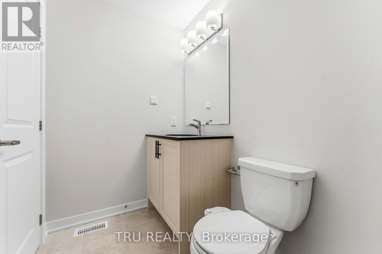 29381143/706-expansion-road/half-moon-bay/ottawa/ontario/K2J7G4_38