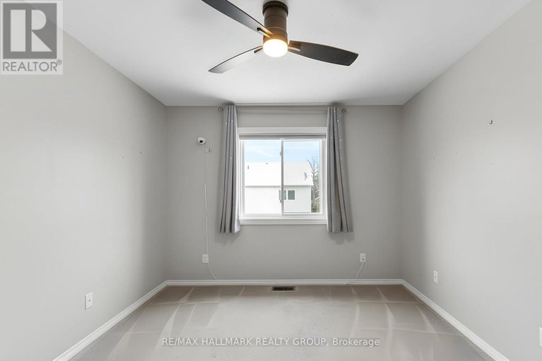 29246859/37-roblyn-way/barrhaven-east/ottawa/ontario/K2G5Z5_25