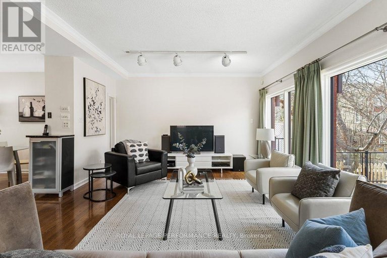 29650204/35-waverley-street/ottawa-centregolden-triangle/ottawa/ontario/K2P0T7_29