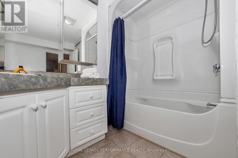 29232445/644-valin-street/fallingbrookgardenway-south/ottawa/ontario/K4A3S9_7