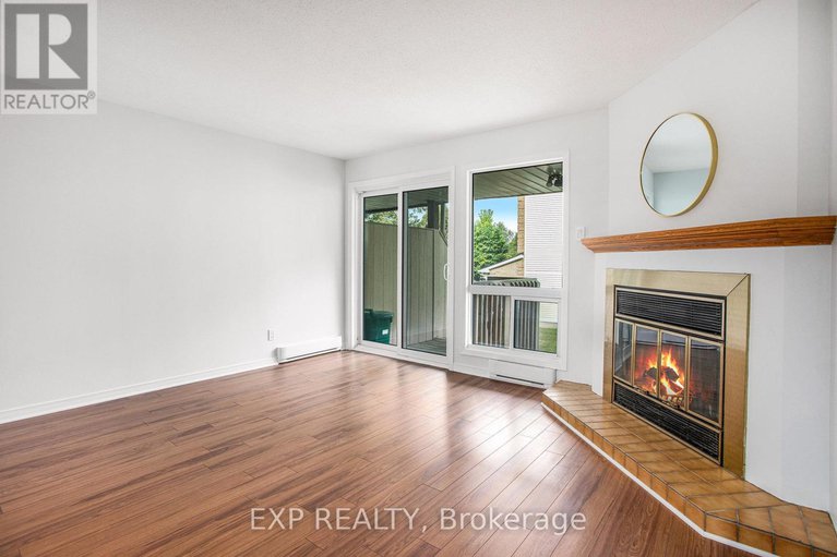 28822296/6603a-6603-bilberry-drive/convent-glen-north/ottawa/ontario/K1C4N5_4