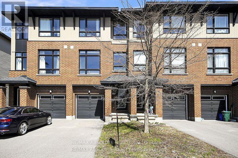 28611839/327-twinflower-way/longfields/ottawa/ontario/K2J5Z6_1
