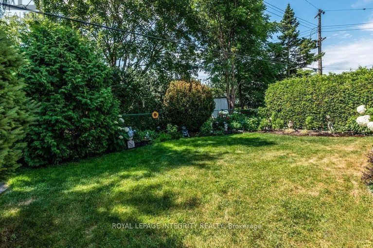 29397623/1838-louisiana-avenue/urbandale-acres/ottawa/ontario/K1H6V1_30