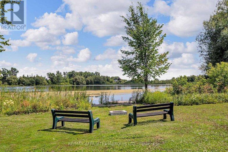28769103/109-220-kenyon-street-w/alexandria/north-glengarry/ontario/K0C1A0_26