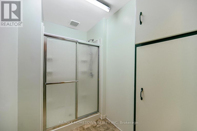 29152259/9-and-7-richmond-street/augusta-twp/augusta/ontario/K0E1P0_23