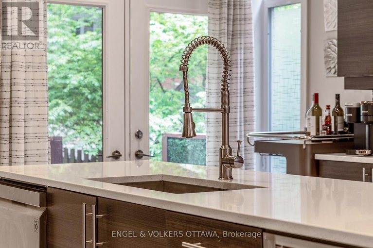 28447274/82-pretoria-avenue/glebe/ottawa/ontario/K1S1W9_19