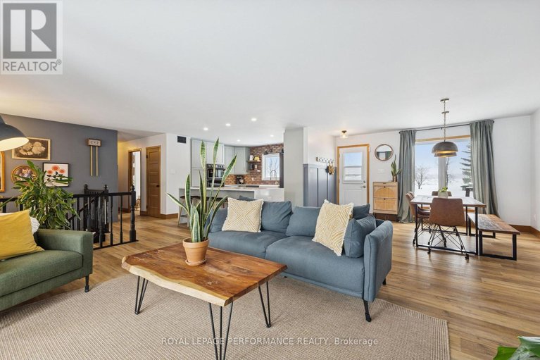 29517915/3460-dessaint-street/cumberland-west/ottawa/ontario/K0A3E0_8