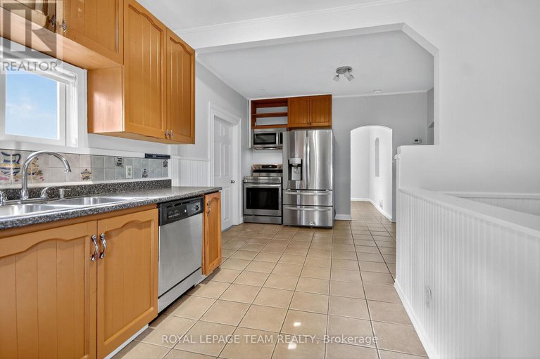 28893264/2822-richmond-road/fairfield-heights/ottawa/ontario/K2B6S5_10