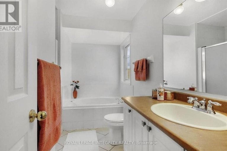 29104814/77-daventry-crescent/longfields/ottawa/ontario/K2J4M8_18