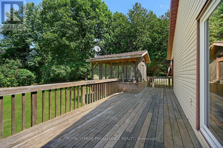 28720304/3050-merwin-lane/augusta-twp/augusta/ontario/K0E1T1_4