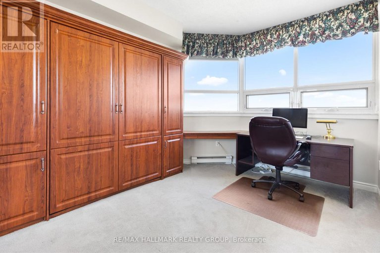 28409845/2403-1480-riverside-drive/riverview-park/ottawa/ontario/K1G5H2_16