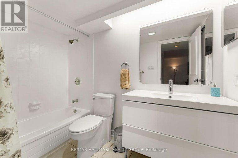 28444358/403-215-somerset-street-w/ottawa-centre/ottawa/ontario/K2P0J1_18
