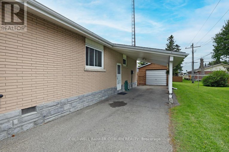 28344118/65-fifth-street/morrisburg/south-dundas/ontario/K0C1X0_9