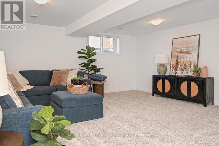 29602218/257-peacock-drive/village-of-russell/russell/ontario/K4R0A1_26