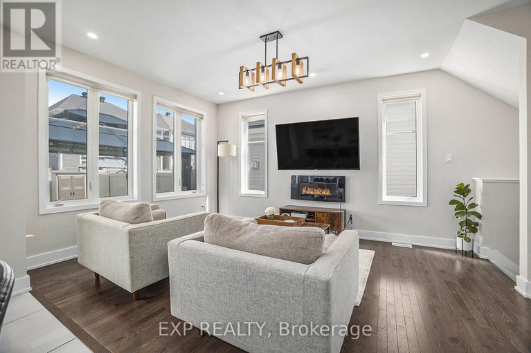 28527433/63-pelham-crescent/goulbourn-twp-from-franktown-rdsouth-to-rideau/ottawa/ontario/K0A2Z0_8