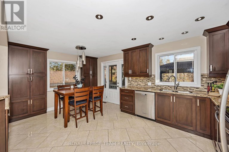 28994755/1115-des-cerisiers-street/clarencerockland-twp/clarence-rockland/ontario/K4K1K9_10