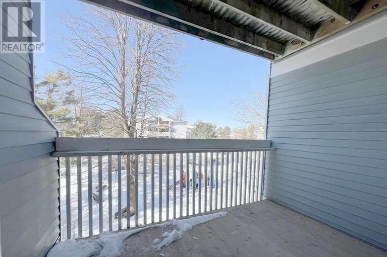 29424818/310-214-viewmount-drive/borden-farmstewart-farmcarleton-heightsparkwood-hills/ottawa/ontario/K2E7X3_14