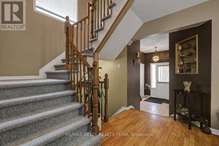 29163520/1590-cedar-mills-road/chateauneuf/ottawa/ontario/K1C7M1_6