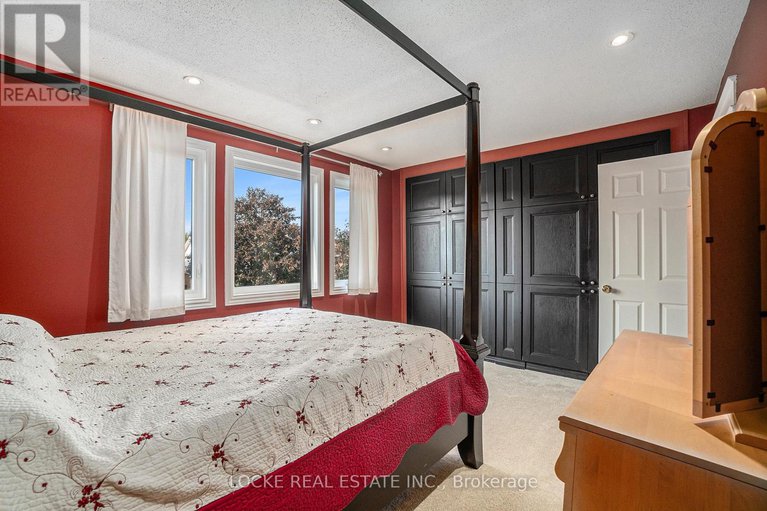 28613280/694-morewood-crescent/fallingbrookpineridge/ottawa/ontario/K4A2P7_21
