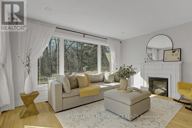 29647561/1638-abbey-road/riverview-park/ottawa/ontario/K1G0H3_14