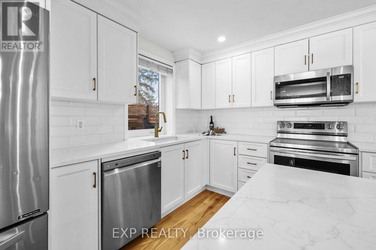 29427450/1377-mcmahon-avenue/emerald-woodssawmill-creek/ottawa/ontario/K1T1C2_10