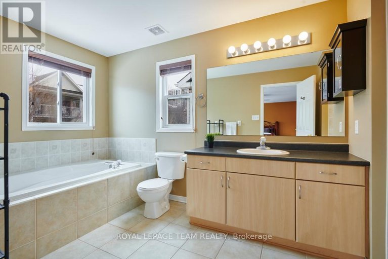 29689425/162-redcliff-avenue/longfields/ottawa/ontario/K2J5J7_19