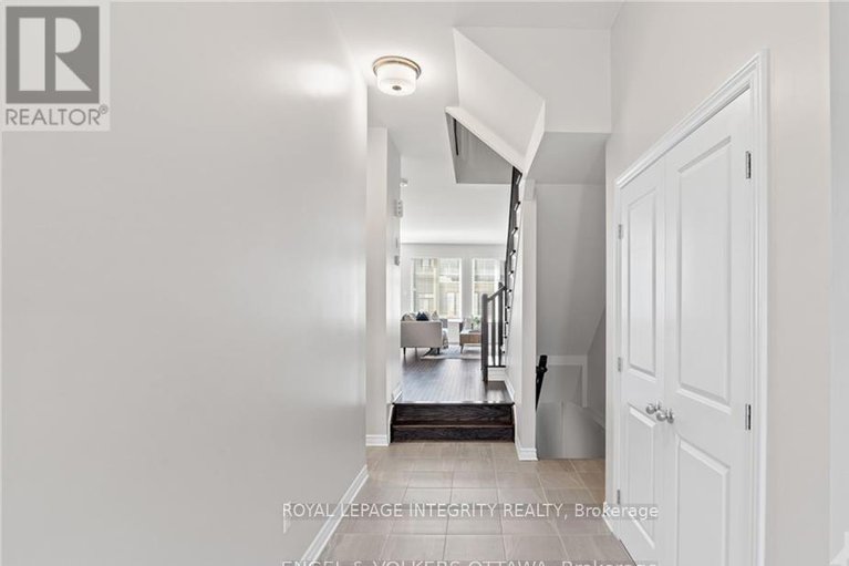 29038271/165-angelonia-crescent-e/blossom-parkkemp-parkfindlay-creek/ottawa/ontario/K1T0Y5_2