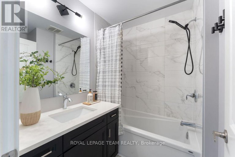 28963123/321-proud-walk/stittsville-south/ottawa/ontario/K2S2L6_35