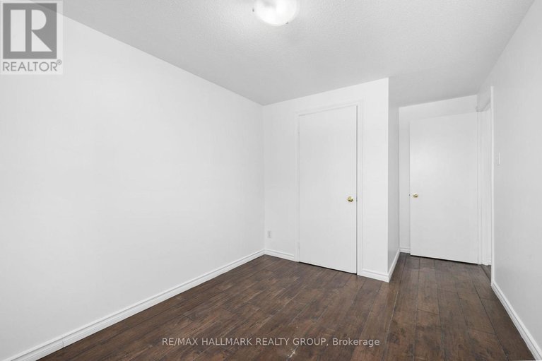 29382127/c-1458-heatherington-road/heron-gateindustrial-park/ottawa/ontario/K1V6S1_22