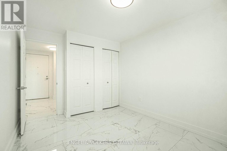 28051454/1309-915-elmsmere-road/beacon-hill-south/ottawa/ontario/K1J8H8_28