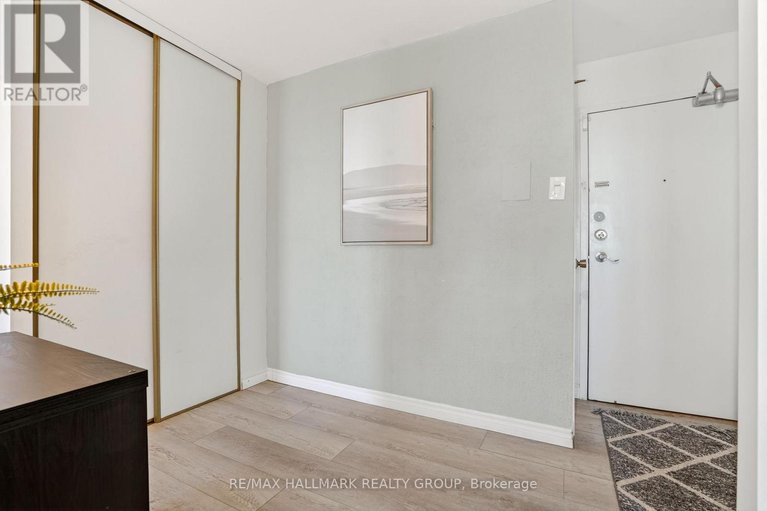 29673885/509-2650-southvale-crescent/sheffield-glenindustrial-park/ottawa/ontario/K1B4S9_3